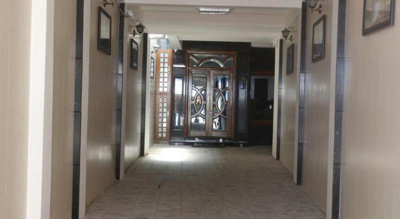 فندق بيس إن شيناي المظهر الخارجي الصورة