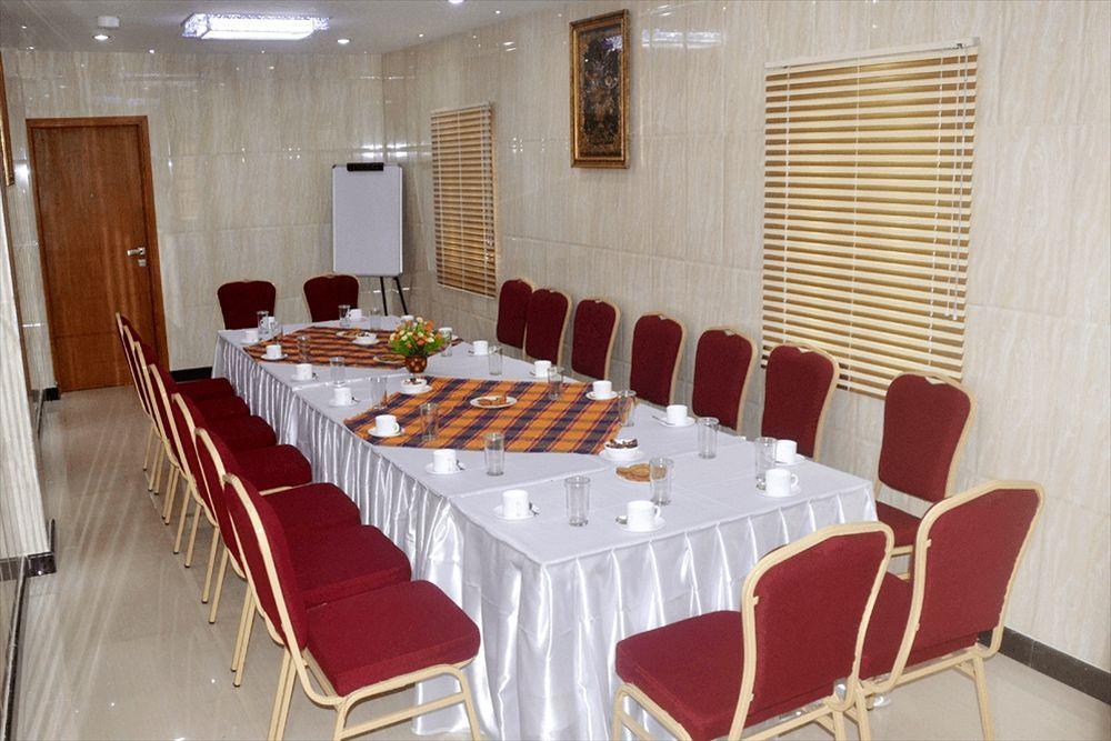 فندق بيس إن شيناي المظهر الخارجي الصورة
