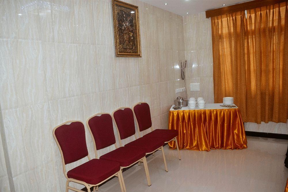 فندق بيس إن شيناي المظهر الخارجي الصورة